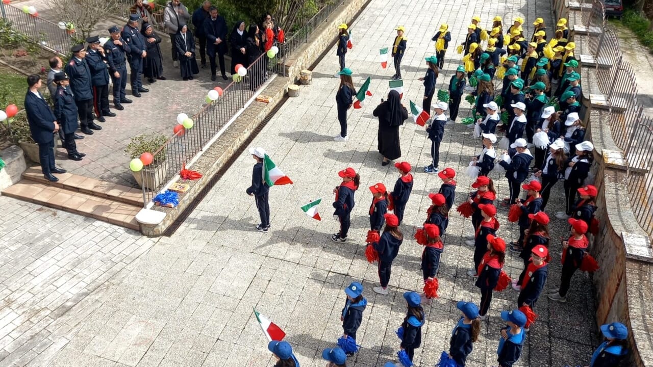 Carabinieri e scuole insieme con il progetto “Colorando” per la cultura della legalità tra i più giovani