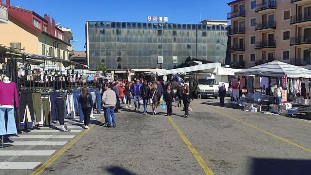 Mercato settimanale – L’amministrazione comunale annuncia il ritorno nel centro storico