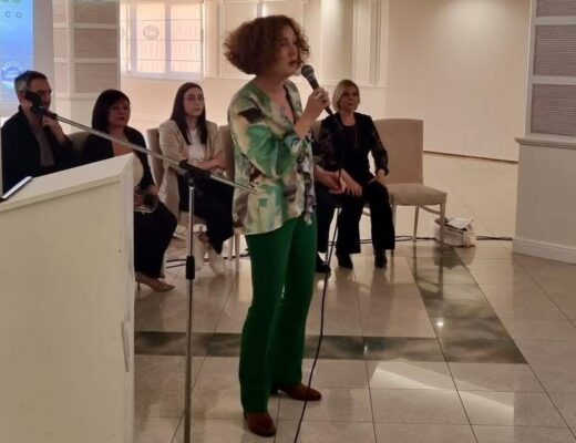 Floriana Mastandrea :” Ariano può risollevarsi: serve uno scatto di orgoglio”